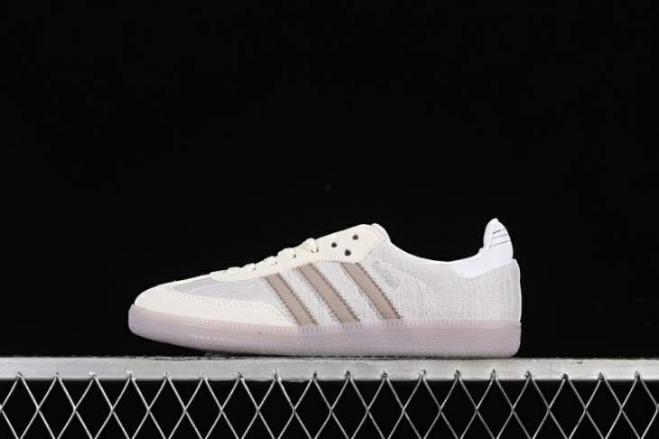 Picture of Adidas Gazelle _SKUfw18028570568385084fw